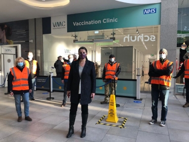 Caroline visiting the vaccine centre at the Beacon in January 2021